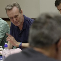 Ep 2x01 Table read -posted by @VaunWilmott